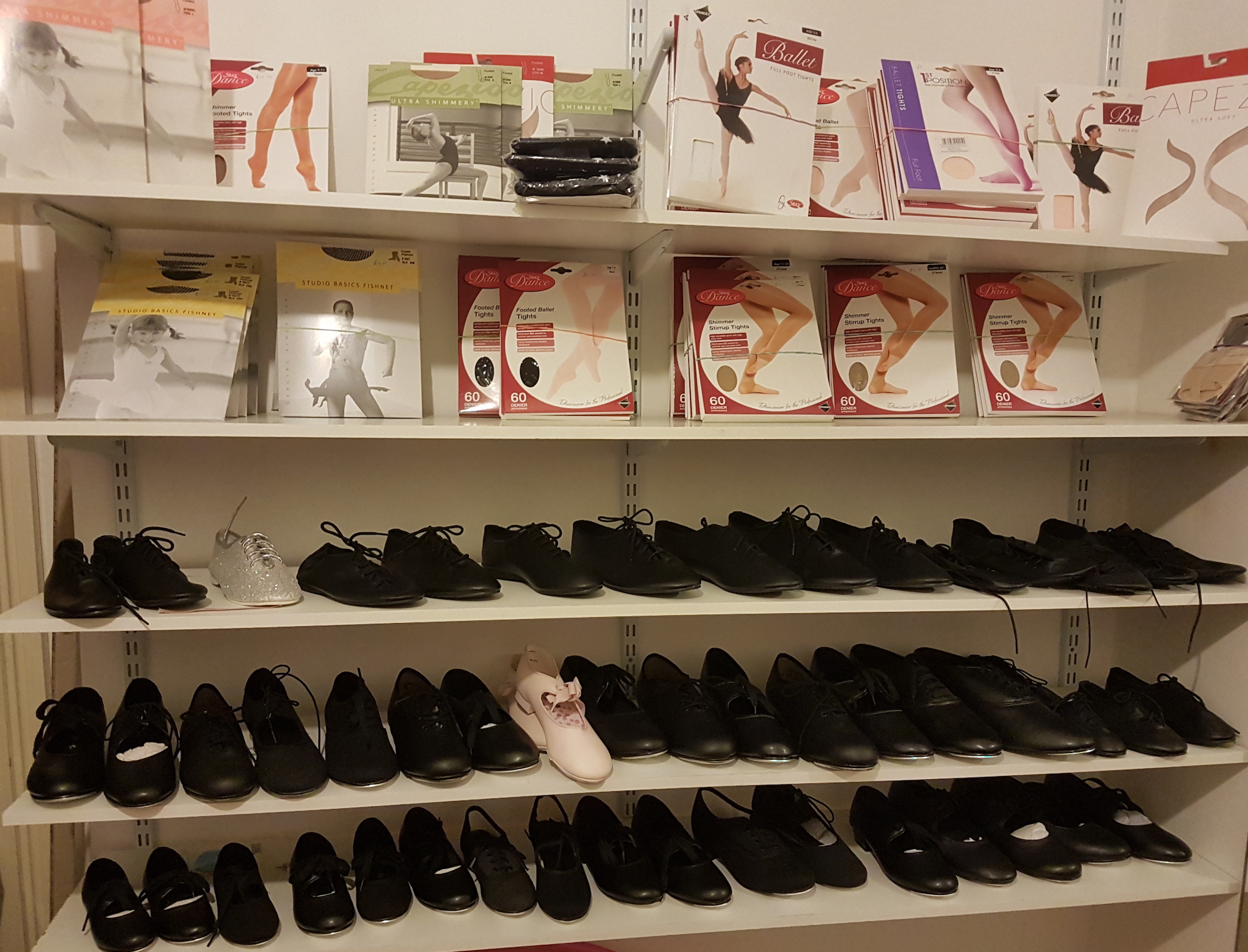 Children's dance shoes